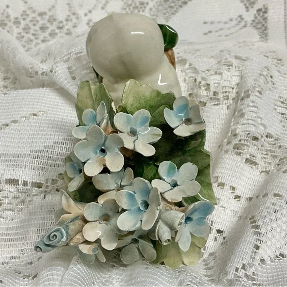 Capodimonte Porcelain Bootie Nuovo Blue Floral | Old Shoe Floral Arrangement - Picture 9 of 16